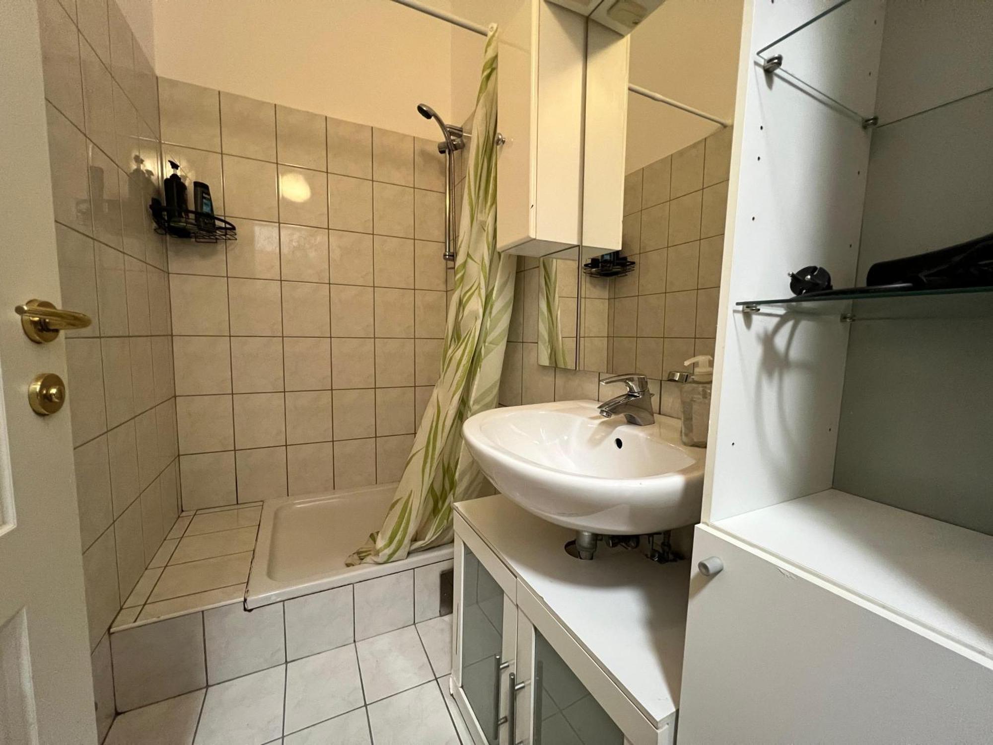 Lovely 2br Near Danube River Apartment