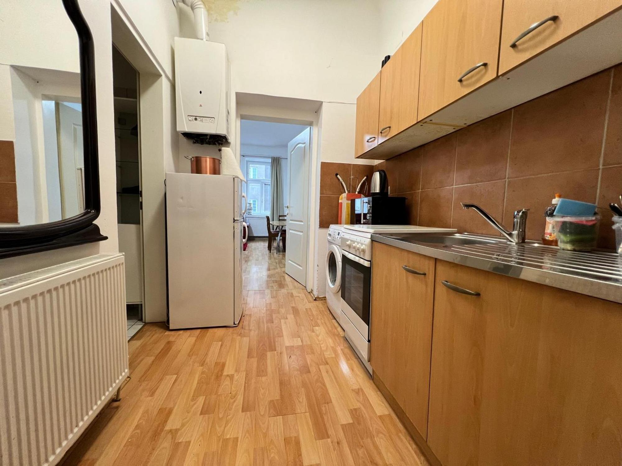 Apartment Lovely 2br Near Danube River *